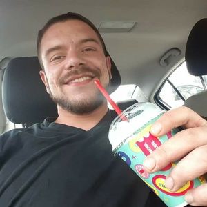 Meet your Posher, Zachary